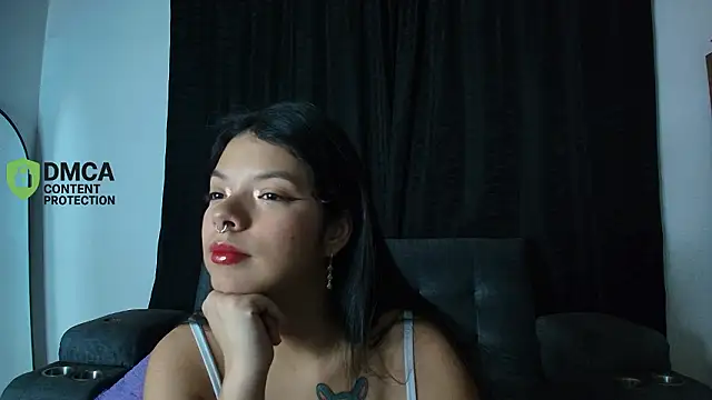 yungelitamor  online show from 03.17.26