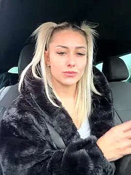 petrouchkaaa  online show from 12.02.24