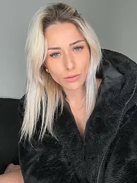 petrouchkaaa  online show from 01.13.25