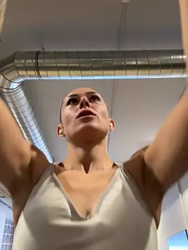 petrouchkaaa  online show from 01.31.25