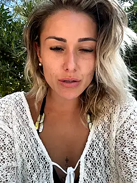 petrouchkaaa  online show from 09.17.25