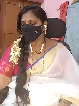 Snapshot of yours-kavaya chatting on 12.17.24 yours-kavaya online show from 12.17.24