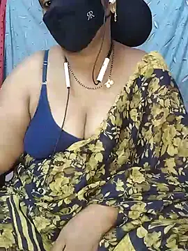 Snapshot of yours-kavaya chatting on 01.05.25 yours-kavaya online show from 01.05.25
