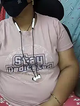 Snapshot of yours-kavaya chatting on 01.05.25 yours-kavaya online show from 01.05.25