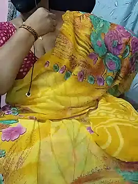 Snapshot of yours-kavaya chatting on 01.23.25 yours-kavaya online show from 01.23.25