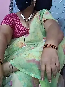 Snapshot of yours-kavaya chatting on 01.24.25 yours-kavaya online show from 01.24.25