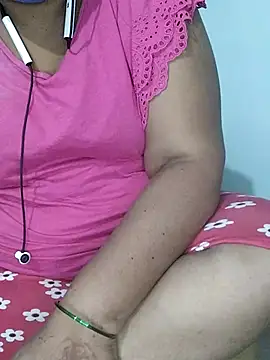 Snapshot of yours-kavaya chatting on 03.04.25 yours-kavaya online show from 03.04.25