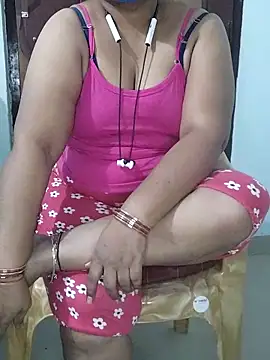 Snapshot of yours-kavaya chatting on 03.16.25 yours-kavaya online show from 03.16.25