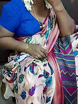 Snapshot of yours-kavaya chatting on 09.19.25 yours-kavaya online show from 09.19.25