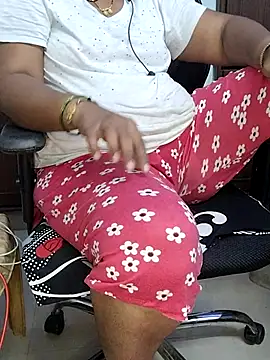 yours-kavaya online show from 11.03.25