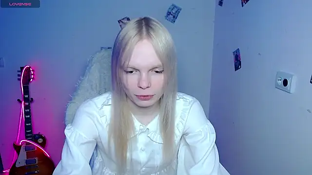 Emily Nyaffee online show from 02.13.26