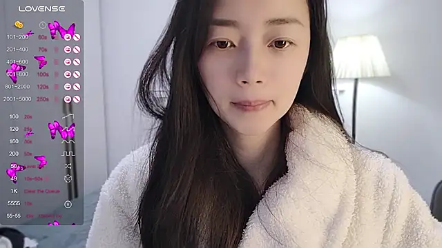 Snapshot of A-xena chatting on 12.27.24 A-xena online show from 12.27.24