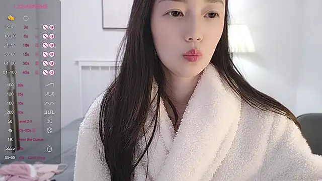 Snapshot of A-xena chatting on 12.27.24 A-xena online show from 12.27.24