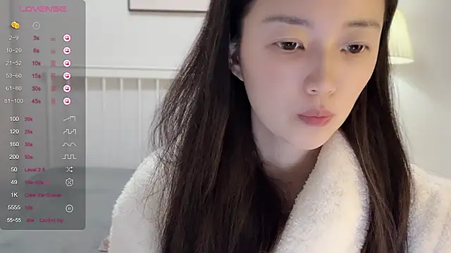 Snapshot of A-xena chatting on 01.04.25 A-xena online show from 01.04.25