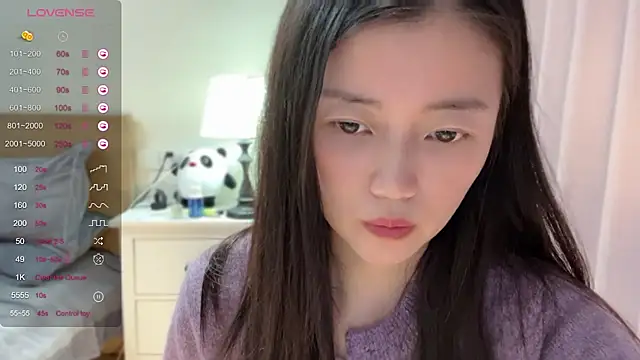 Snapshot of A-xena chatting on 01.28.25 A-xena online show from 01.28.25