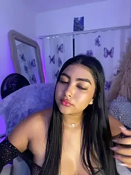 NatashaBrown12 online show from 05.22.26