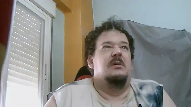 Snapshot of porkorossy chatting on 06.17.26 porkorossy online show from 06.17.26