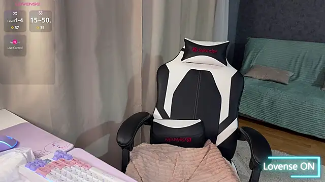 EmmySuiyugh online show from 01.24.25