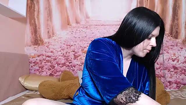 Annatrybebetter online show from 05.05.26