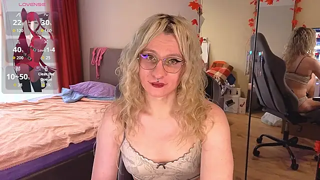 Lori Myaf online show from 10.07.25