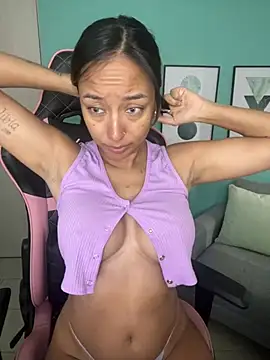 DianaHopson online show from 01.24.25