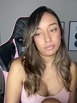 DianaHopson online show from 02.04.25