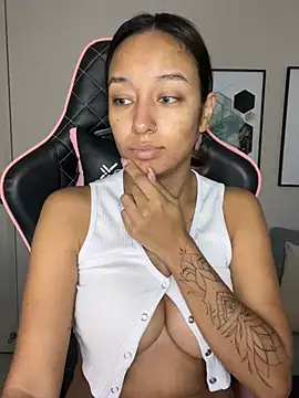 DianaHopson online show from 02.18.25