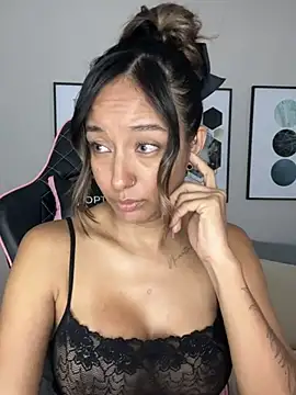 DianaHopson online show from 02.20.25