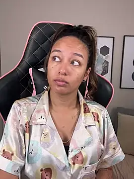 DianaHopson online show from 02.26.25