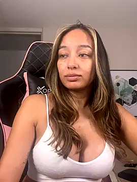 DianaHopson online show from 09.25.25