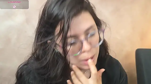 Snapshot of irinasweet27 chatting on 01.11.26 irinasweet27 online show from 01.11.26