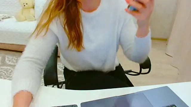 EveLove33 online show from 02.13.26