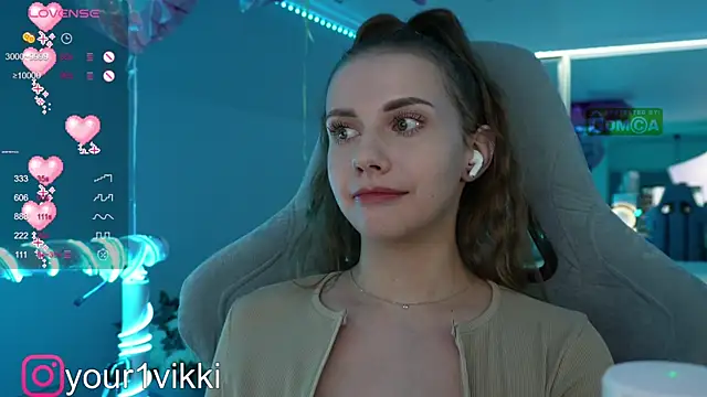 Vikki Cheese online show from 12.10.24