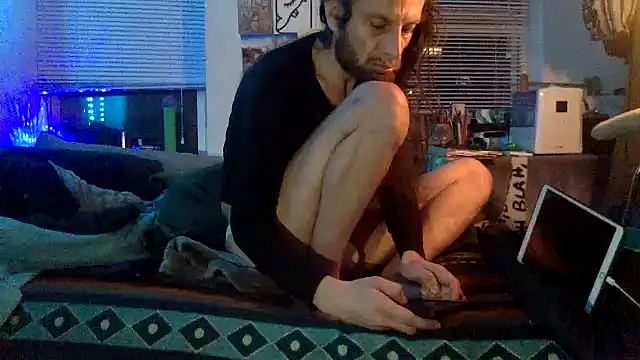 Snapshot of DownstairsSky chatting on 12.22.24 DownstairsSky online show from 12.22.24