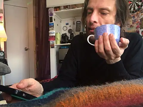 Snapshot of DownstairsSky chatting on 01.26.25 DownstairsSky online show from 01.26.25