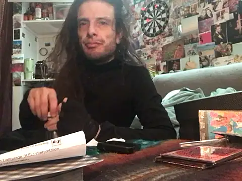 Snapshot of DownstairsSky chatting on 01.27.25 DownstairsSky online show from 01.27.25