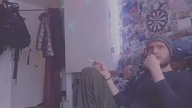 Snapshot of DownstairsSky chatting on 02.16.25 DownstairsSky online show from 02.16.25