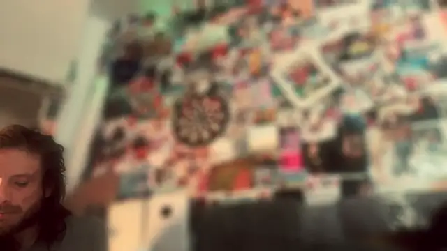 Snapshot of DownstairsSky chatting on 09.11.25 DownstairsSky online show from 09.11.25