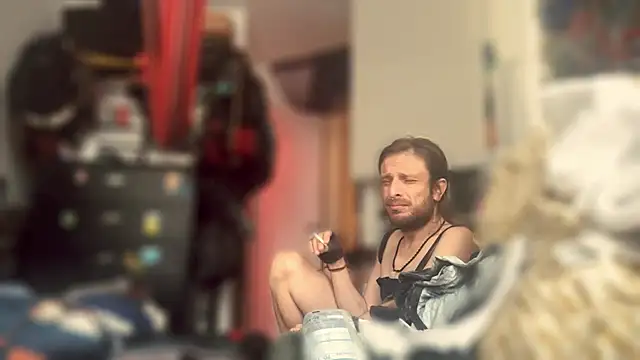 Snapshot of DownstairsSky chatting on 10.12.25 DownstairsSky online show from 10.12.25