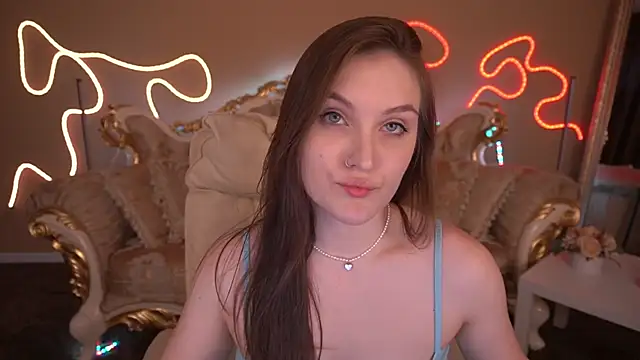 Snapshot of EmmyCharmm chatting on 10.03.25 EmmyCharmm online show from 10.03.25