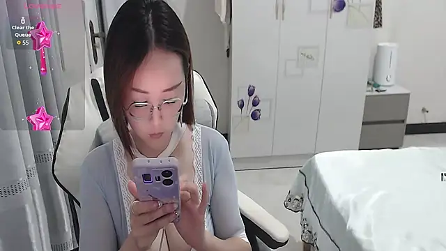 Snapshot of -orange_ chatting on 07.15.26 -orange online show from 07.15.26