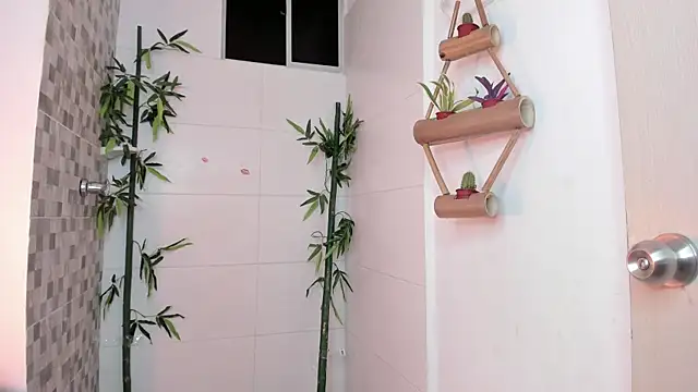 Snapshot of keissy_rincon_ chatting on 11.07.25 keissy rincon online show from 11.07.25