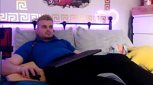 Snapshot of erotico69xxx chatting on 02.21.25 erotico69xxx online show from 02.21.25