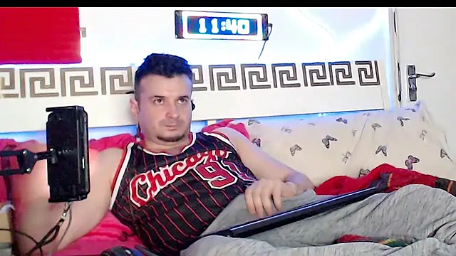 Snapshot of erotico69xxx chatting on 12.13.25 erotico69xxx online show from 12.13.25