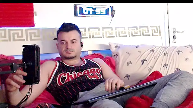 Snapshot of erotico69xxx chatting on 12.14.25 erotico69xxx online show from 12.14.25