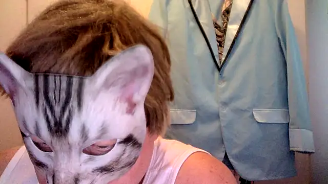 Snapshot of Sigorius chatting on 01.04.25 Sigorius online show from 01.04.25