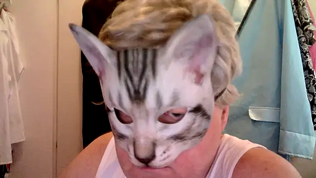 Snapshot of Sigorius chatting on 02.16.26 Sigorius online show from 02.16.26