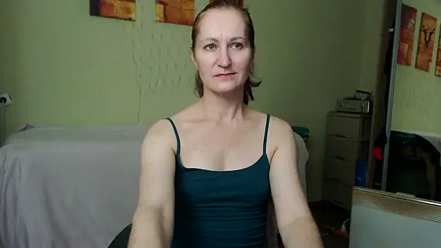 AmellyGrand online show from 12.20.24