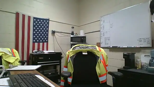 Snapshot of Cockrub1 chatting on 12.16.24 Cockrub1 online show from 12.16.24