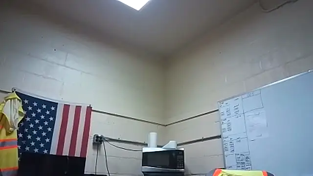 Snapshot of Cockrub1 chatting on 10.28.25 Cockrub1 online show from 10.28.25